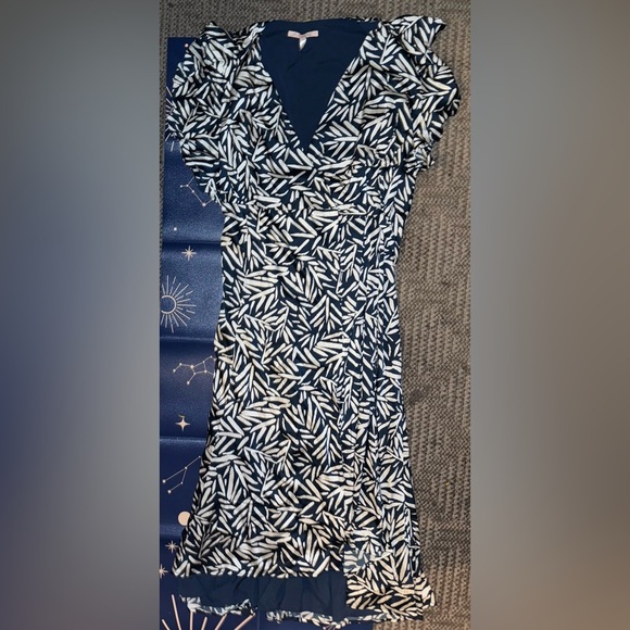 Anthropologie Hutch ruffle printed maxi wrap dress - size 1x plus. Pre loved - Picture 3 of 6